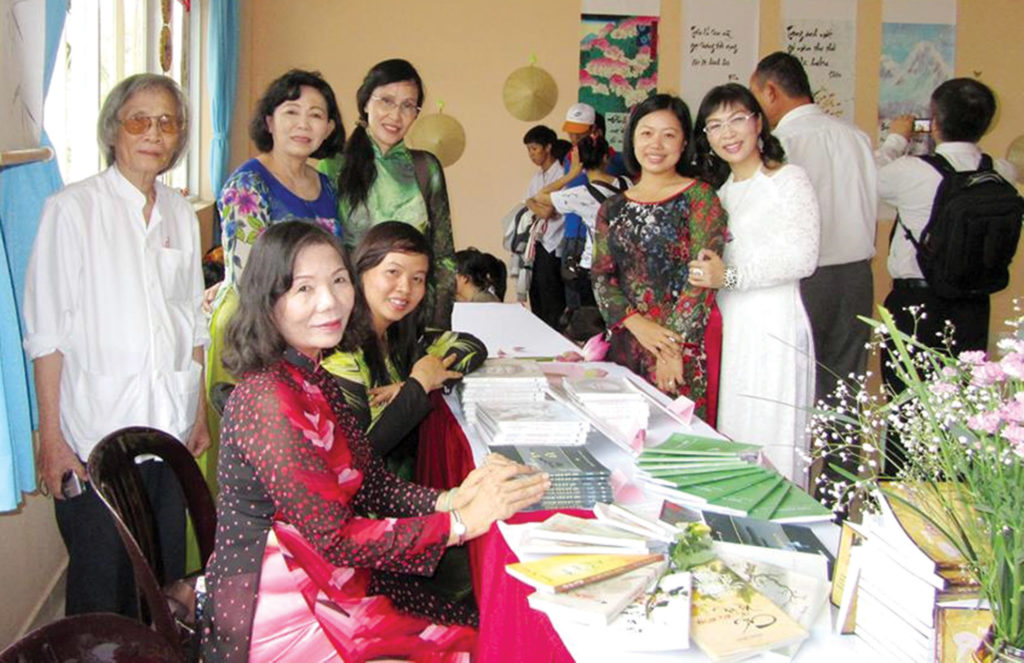 Tham gia triển lãm Kỷ niệm 40 năm quan hệ hữu nghị Việt-Nhật tại Bà Rịa - Vũng Tàu ngày 24-8-2013